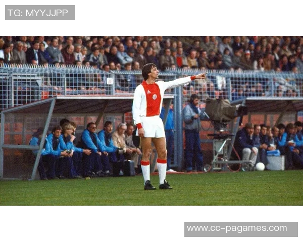 小克鲁伊夫正式担任阿贾克斯俱乐部技术总监开启新篇章 小克鲁伊夫正式担任阿贾克斯俱乐部技术总监开启新篇章