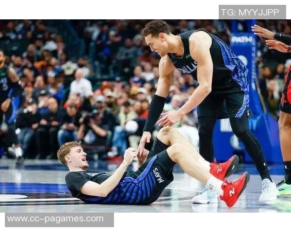 德怀特鲍威尔缺阵独行侠战绩惨淡反之回归战斗力十足